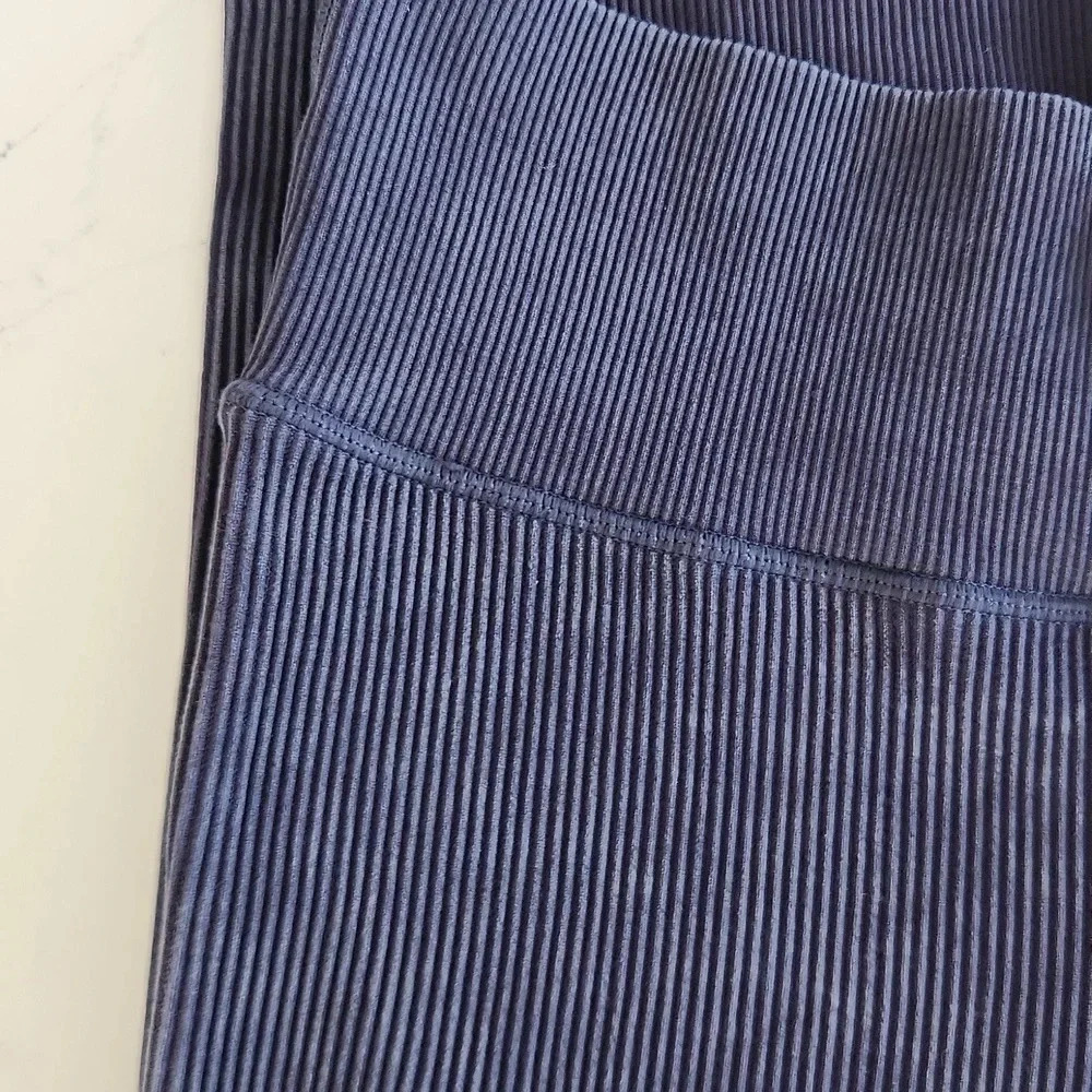 NWT || AERIE || leggings, Navy Blue, Ribbed, Sz Small, Blue Washed Rinse - Picture 2 of 4